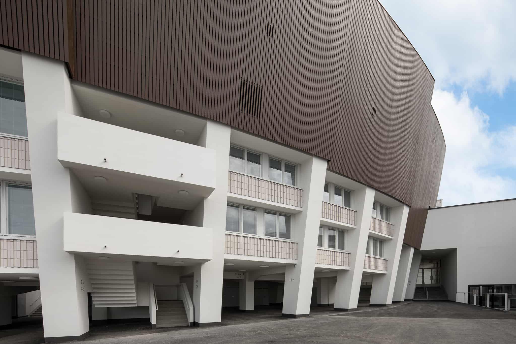 Olympiastadionin julkisivu on suomalaista kuusta